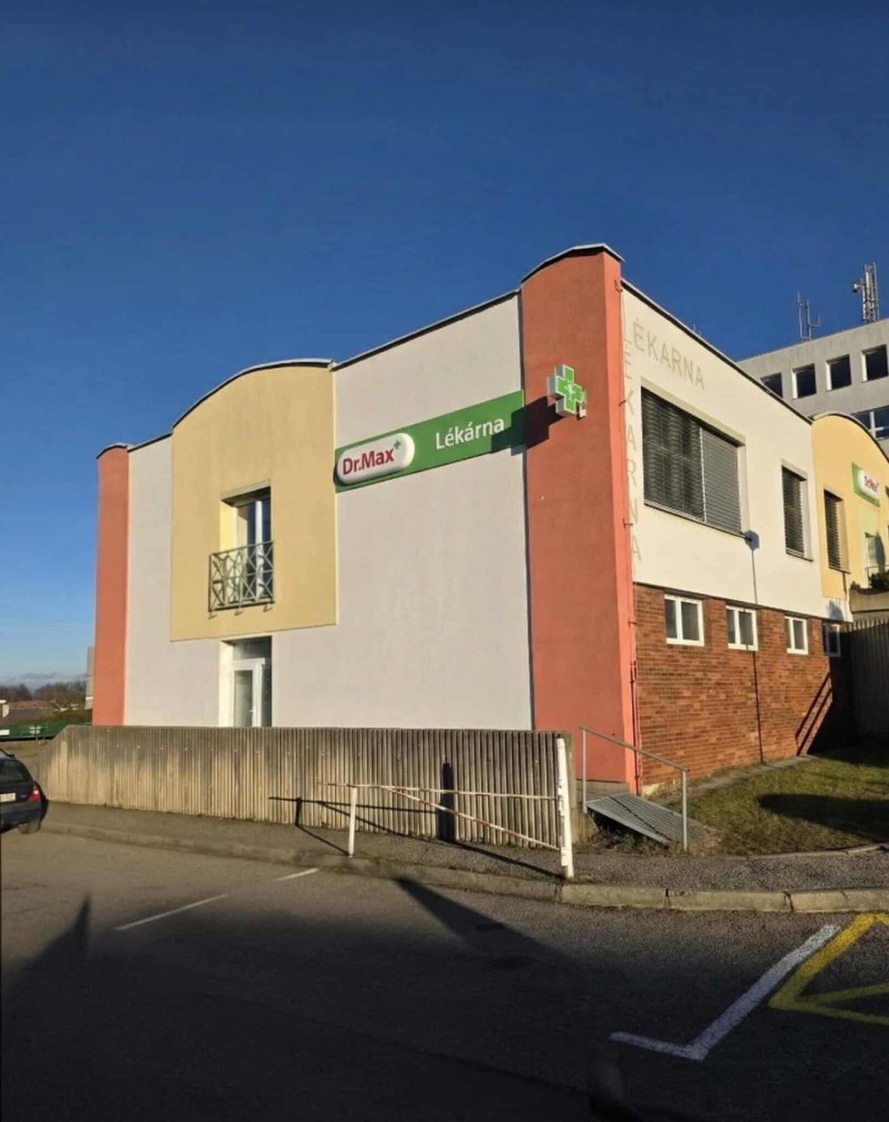 Budova Forest Fyzioterapie — pod lékárnou Dr.Max, Václavská 49, Jindřichův Hradec